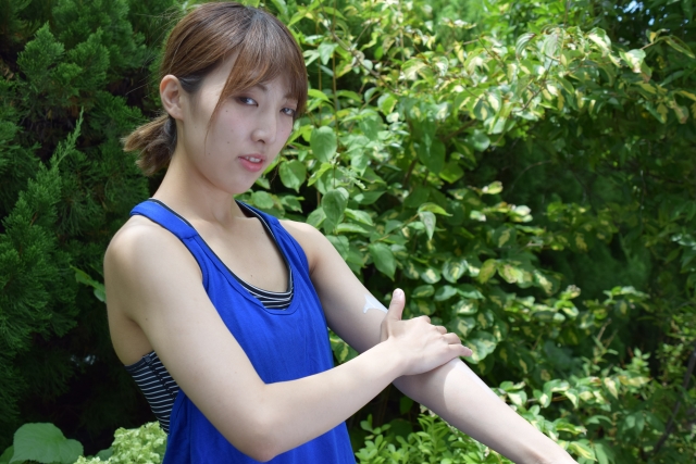 運動　日焼け止め